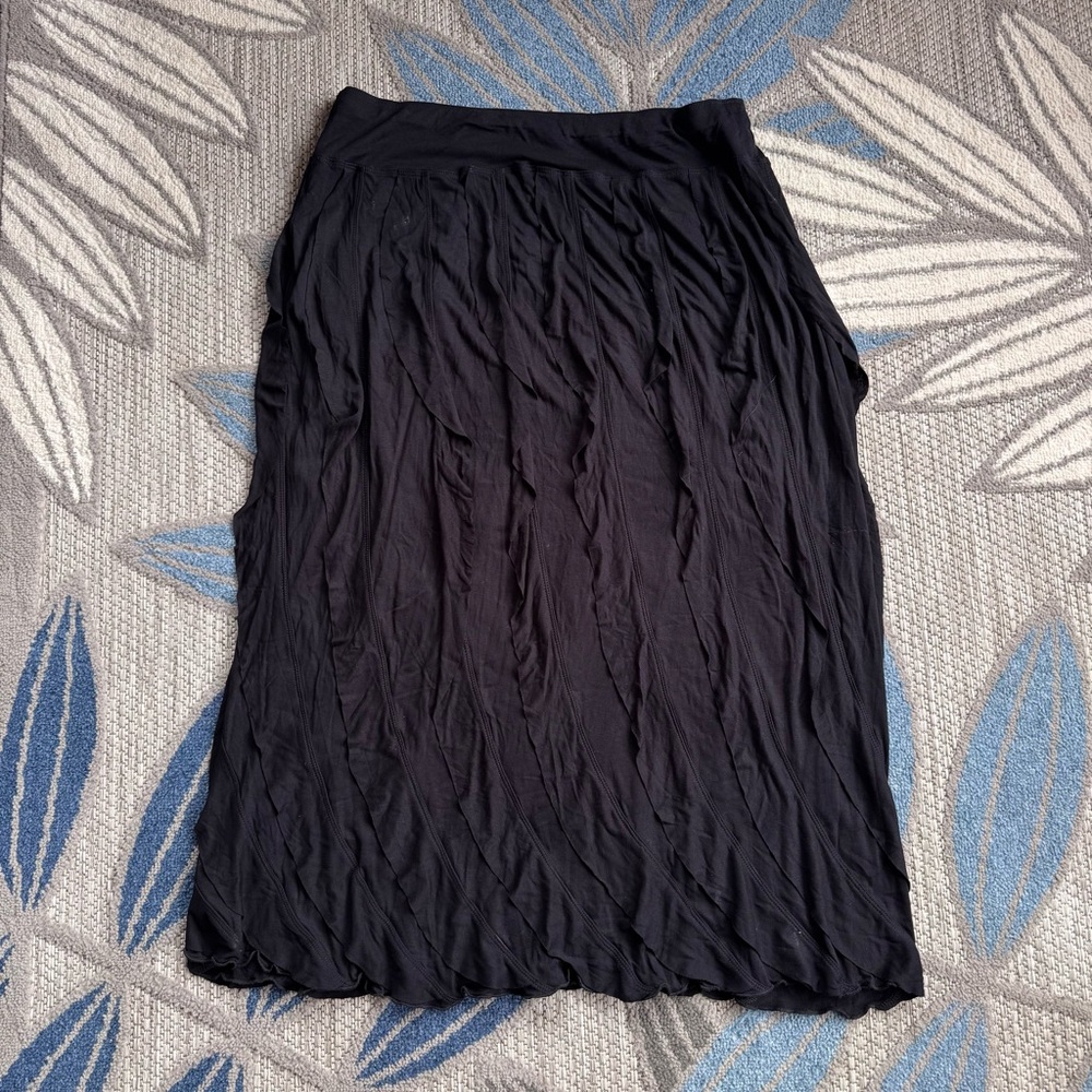 Alberto Makali Women’s Vertical Ruffle Black Maxi Skirt Size‎ Large 100% Viscose